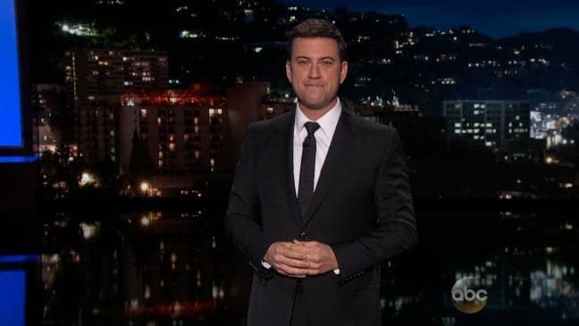 Concorrente, Jimmy Kimmel pede para seu público assistir último programa de David Letterman nos EUA