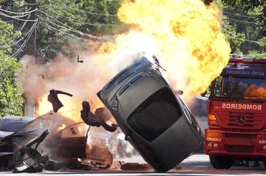 "Babilônia" reutiliza cena de acidente de carro exibida em "Insensato Coração"