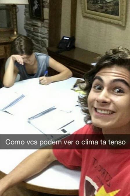 Rafael Vitti ironiza sobre boatos de "climão" com Isabella Santoni
