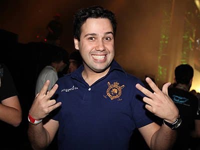 RedeTV! grava piloto de novo programa com o humorista Vinícius Vieira