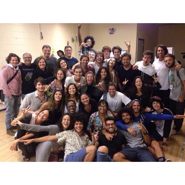 Elenco divulga primeira foto da nova "Malhação"