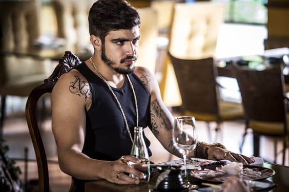 "I Love Paraisópolis": Após ser envenenado, Grego será salvo por Ximena; confira detalhes