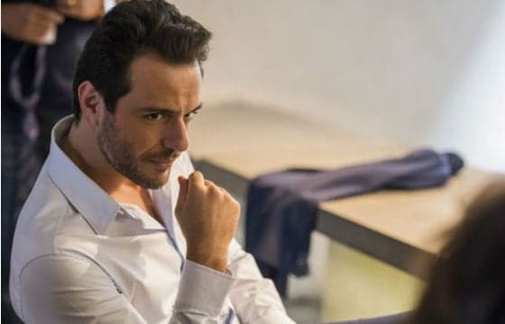 Rodrigo Lombardi aparece nu novamente e causa furor nas redes sociais; veja