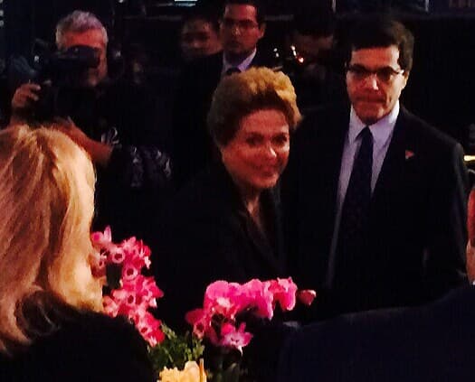 Dilma Rousseff participa de jantar com artistas promovido pela Globo