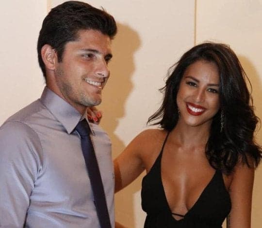 Mesmo não assumindo, Bruno Gissoni terminou o namoro com Yanna Lavigne, diz colunista