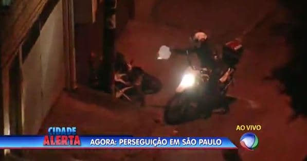 Vídeo: "Cidade Alerta" mostra policial baleando suspeitos ao vivo