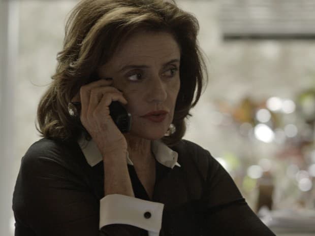 Vilã de "Verdades Secretas", personagem de Marieta Severo fala em assassinato