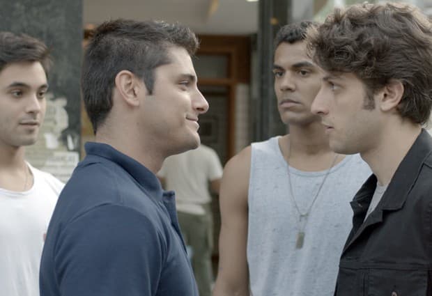 "Babilônia": Por causa de vídeo, Guto debocha de Ivan e Rafael