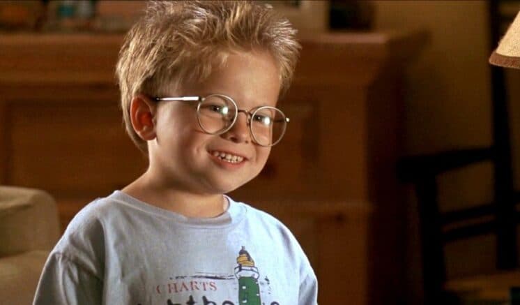 14 anos depois, ator mirim de "Stuart Little" aparece irreconhecível