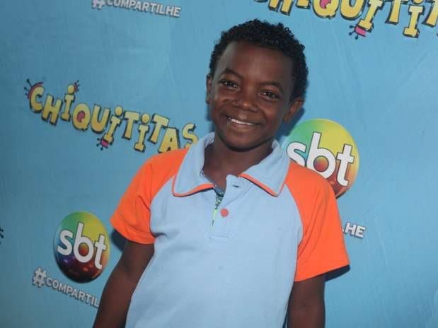 Ator mirim de "Chiquititas" sofre racismo em rede social e fica abalado