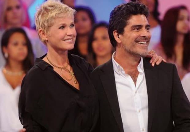 No Dia dos Namorados, Xuxa posta foto com Junno e se declara: "Quero morrer ao seu lado"