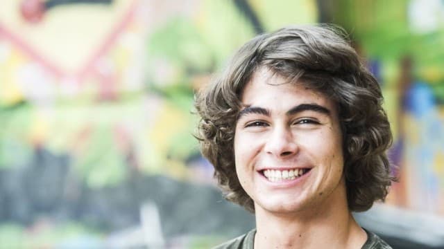 "Estou solteiro", garante Rafael Vitti