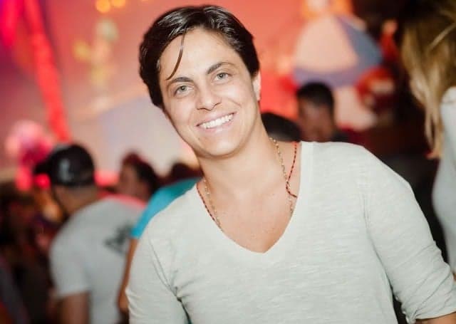 "Não sou mulher, sou transexual", diz Thammy Miranda