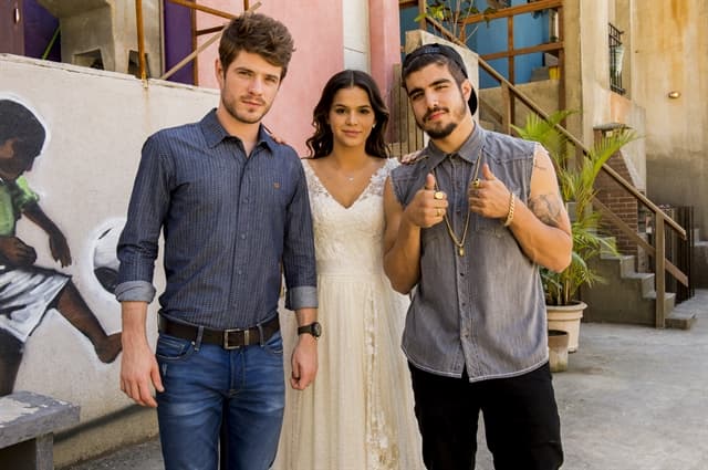"I Love Paraisópolis": Benjamin pede Mari em casamento