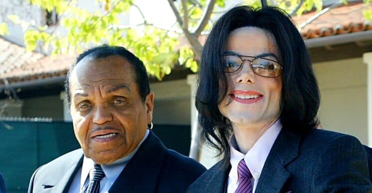 Pai de Michael Jackson vem ao Brasil e fará festa de aniversário