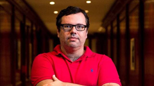 Record tentou contratar o autor de "A Regra do Jogo", João Emanuel Carneiro