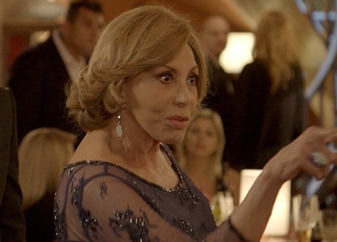 "Babilônia" mostra personagem evangélica como intolerante e preconceituosa