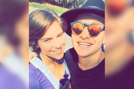 MC Gui posta fotos com protagonista de "Malhação" e fãs falam em namoro