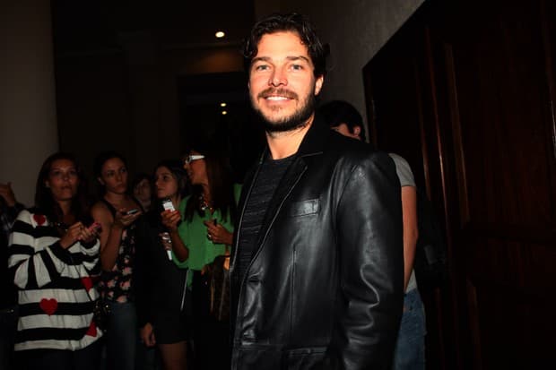 Longe das novelas, Erik Marmo vira repórter da Globo nos EUA