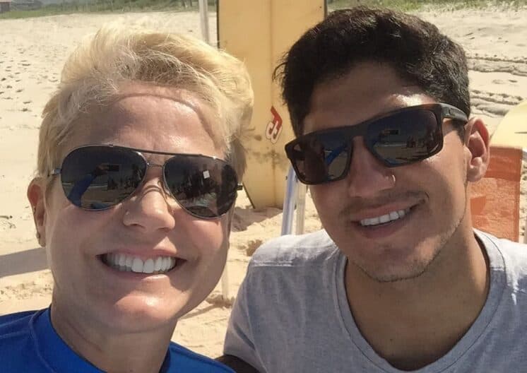 Depois de Neymar, Xuxa grava com surfista Gabriel Medina