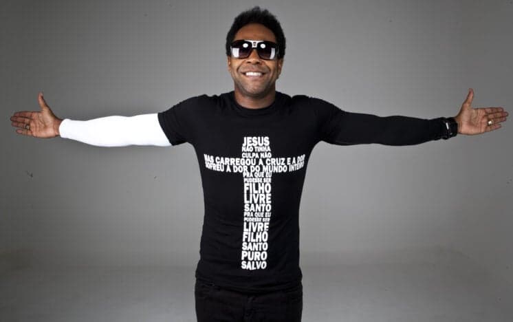 Em novo vídeo, Thalles Roberto diz que é melhor e mais rico que outros cantores