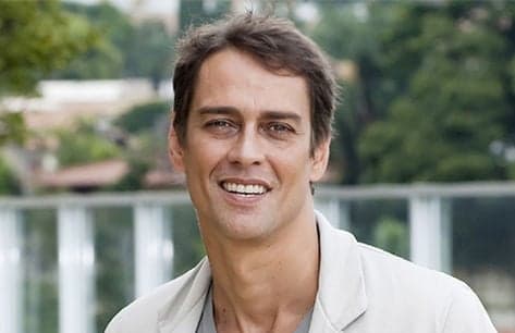 Após ser jogado na geladeira e desligado, Marcello Antony voltará a estrelar novela na Globo