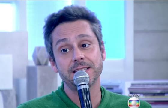 Alexandre Nero tem ataque de estrelismo em Paraty