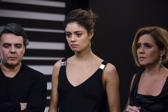 "Babilônia": Murilo é assassinado misteriosamente e todos ficam chocados; confira imagens e detalhes