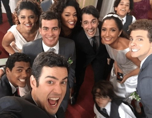 Elenco de "Babilônia" comemora fim da novela com funk no Projac
