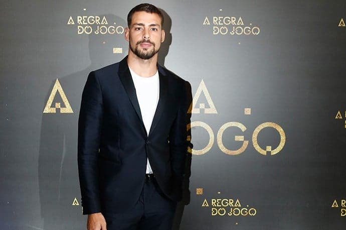 Cauã Reymond confessa que não sabe receber elogios