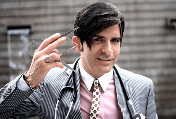 Vaza na rede foto de Dr. Rey completamente despido