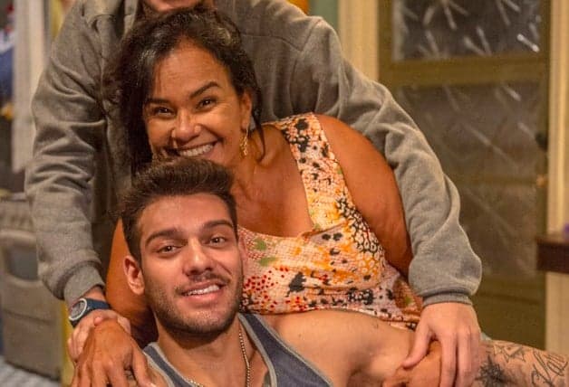 Lucas Lucco mente e irrita Solange Couto em coletiva de "Malhação"