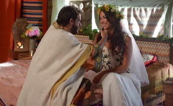 Após separação, Giselle Itié fica com Guilherme Winter