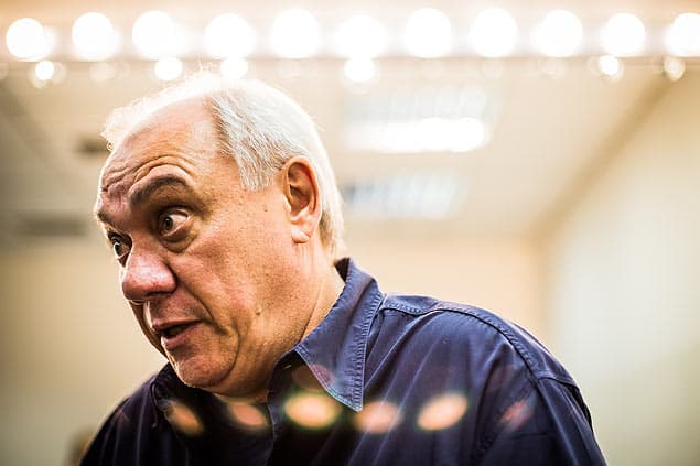 Record descarta novo programa para Marcelo Rezende