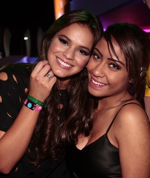 Ex-cunhada, Irmã de Neymar parabeniza Bruna Marquezine