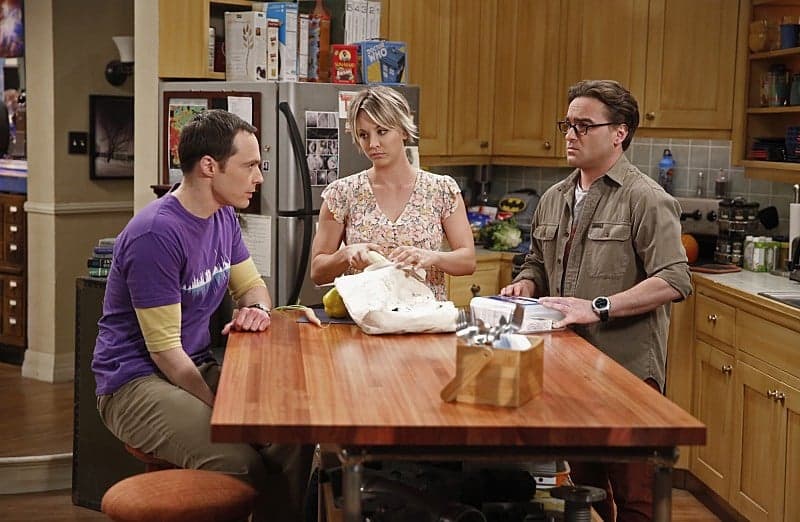 Jim Parsons, Johnny Galecki e Kaley Cuoco-Sweating em "The Big Bang Theory, série exibida pelo SBT (Foto: Divulgação)