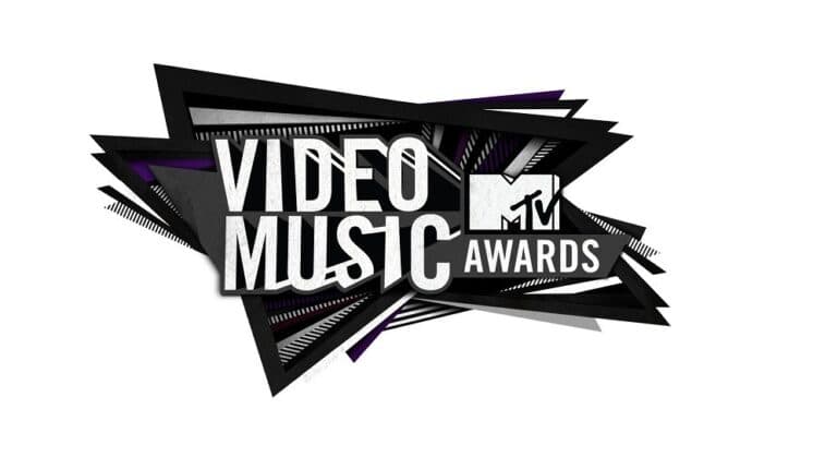 Após barracos, Video Music Awards acontece neste domingo (30); Confira os destaques na coluna 'É POP!'
