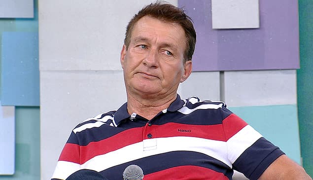 Pai de Andressa Urach afirma em programa que duvida das histórias da filha