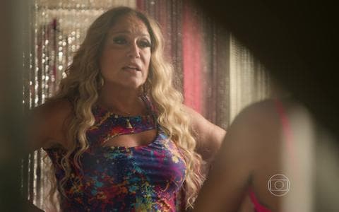 Susana Vieira é comparada a Shakira em "A Regra do Jogo"