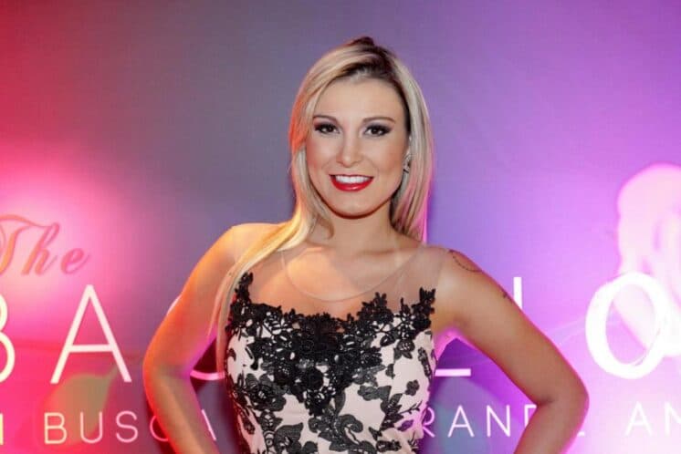Andressa Urach é criticada por forma física e dispara: "Temos espelho em casa"