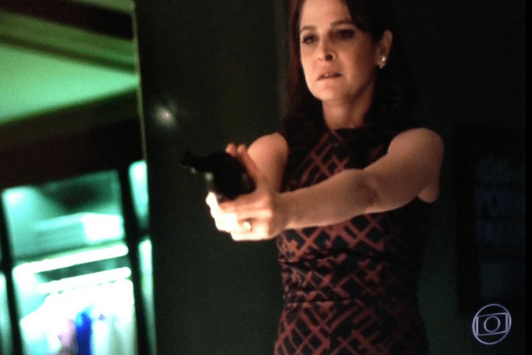 "Verdades Secretas" é eleita como a melhor novela de 2015; "Os Dez Mandamentos" disputa com tramas globais