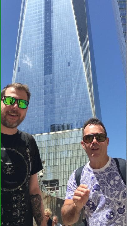 "Encrenca" visita novo World Trade Center 14 anos após o atentado de 11 de setembro