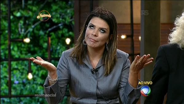 "A Fazenda 8": Mara provoca Carla, que chora e ameaça deixar reality; assista