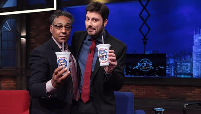 Ator da série "Breaking Bad", Giancarlo Esposito é entrevistado por Danilo Gentili e fala sobre a carreira; confira
