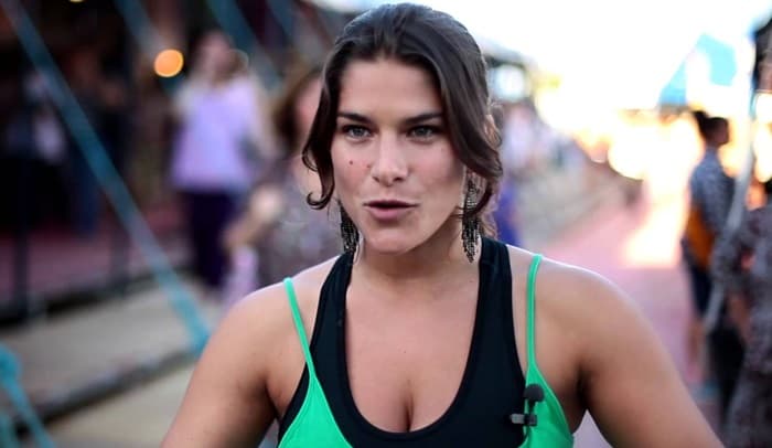 Após divórcio, Priscila Fantin posta foto toda animada em clima de romance com ator de Carinha de Anjo