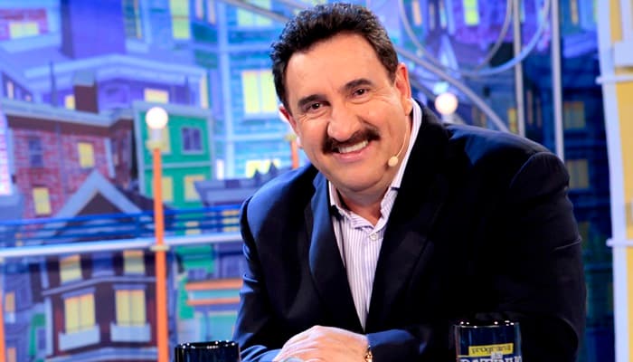 "Programa do Ratinho" estreia cenário de circo em 2017