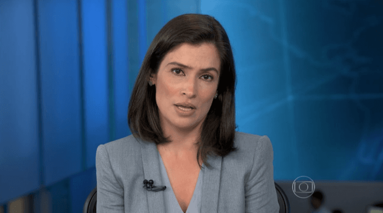 Renata Vasconcellos aparece com novo visual no "Jornal Nacional"