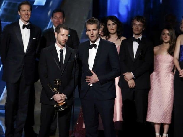 Emmy 2015: "Game Of Thrones" rouba a cena e leva 4 prêmios; confira os vencedores da premiação da TV norte-americana