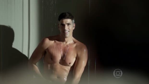 Antes de cena quente na TV, Reynaldo Gianecchini foi para SPA