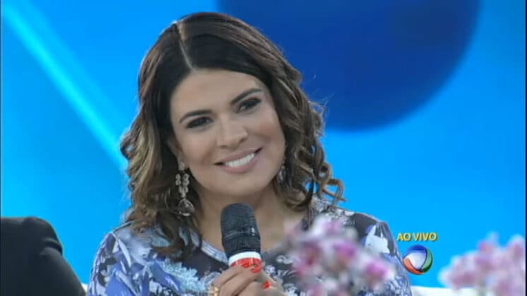 Xuxa recebe Mara Maravilha e deixa claro: “concorrentes sim, inimigas nunca”